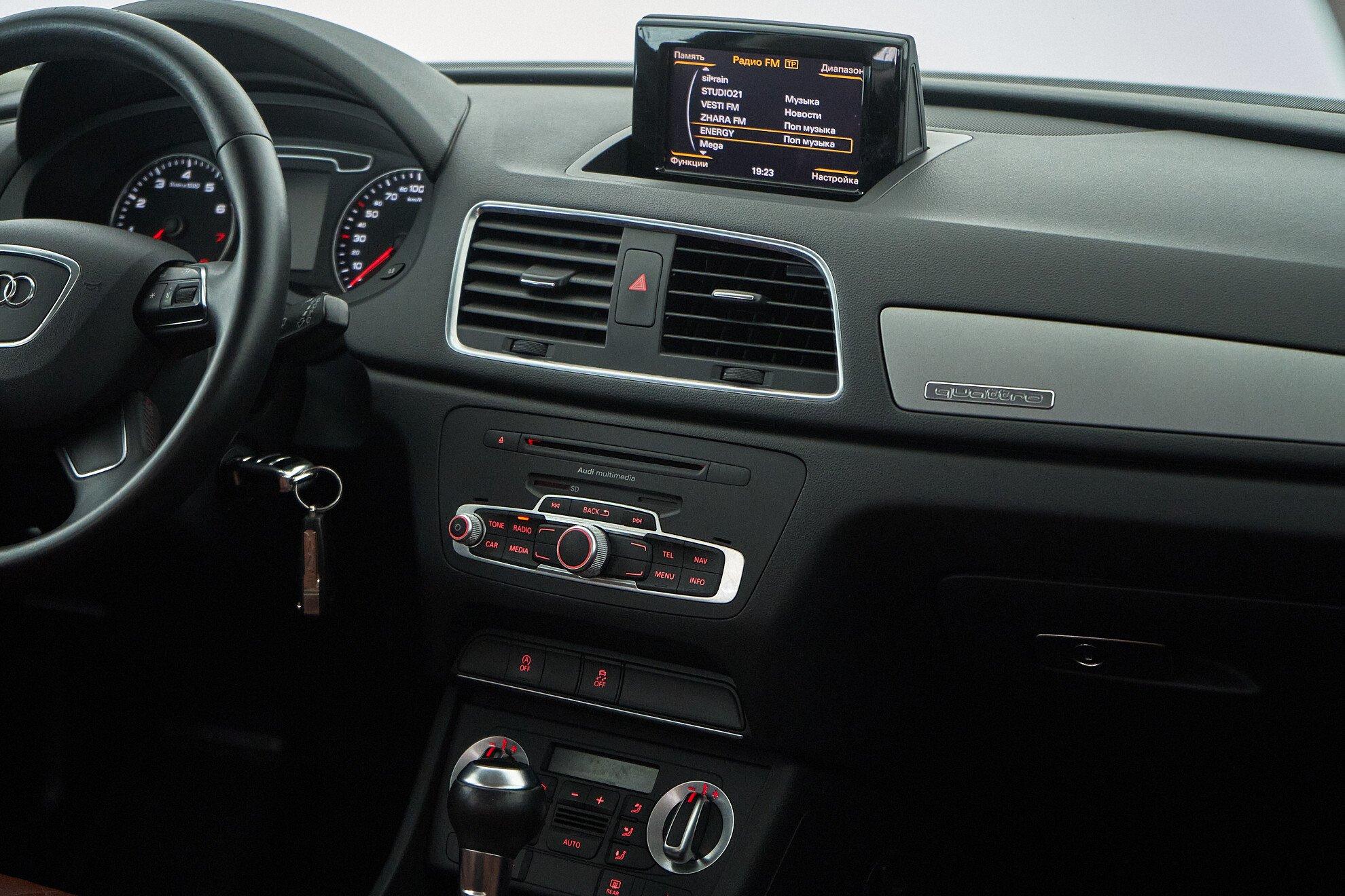 Audi Q3 2014, белый