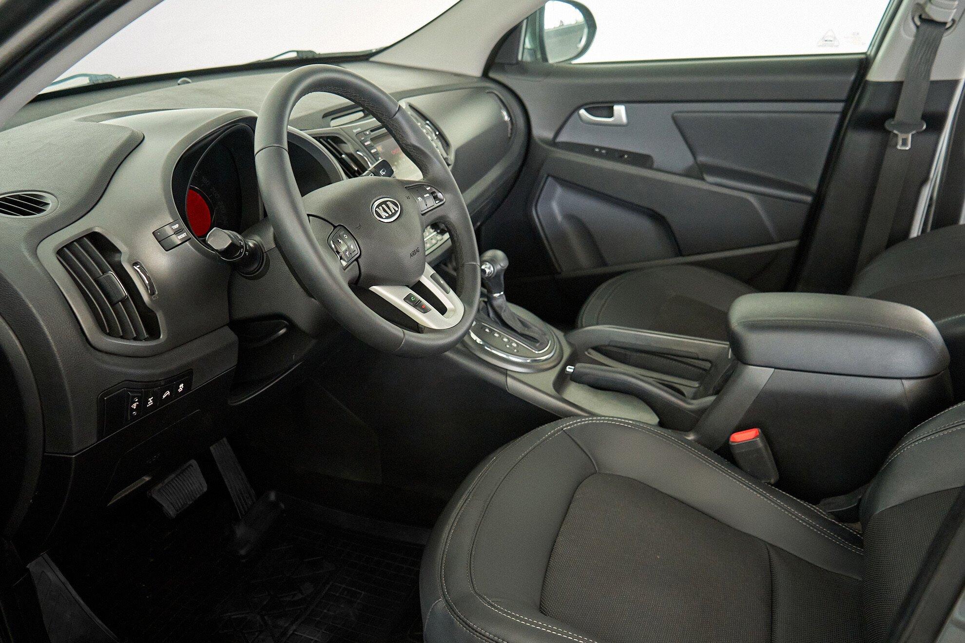 Kia Sportage 2012, серый