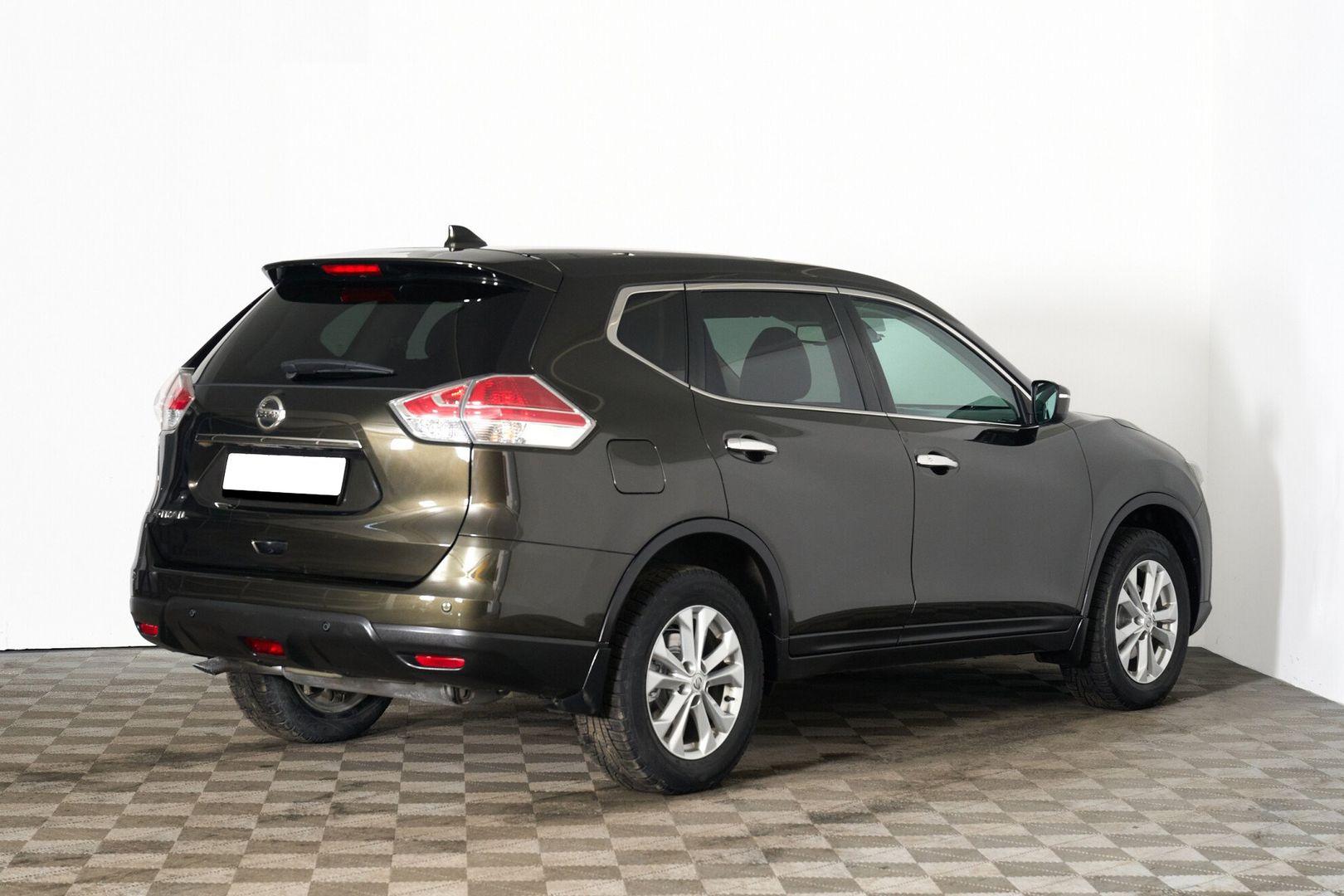Nissan X-Trail 2017, зеленый