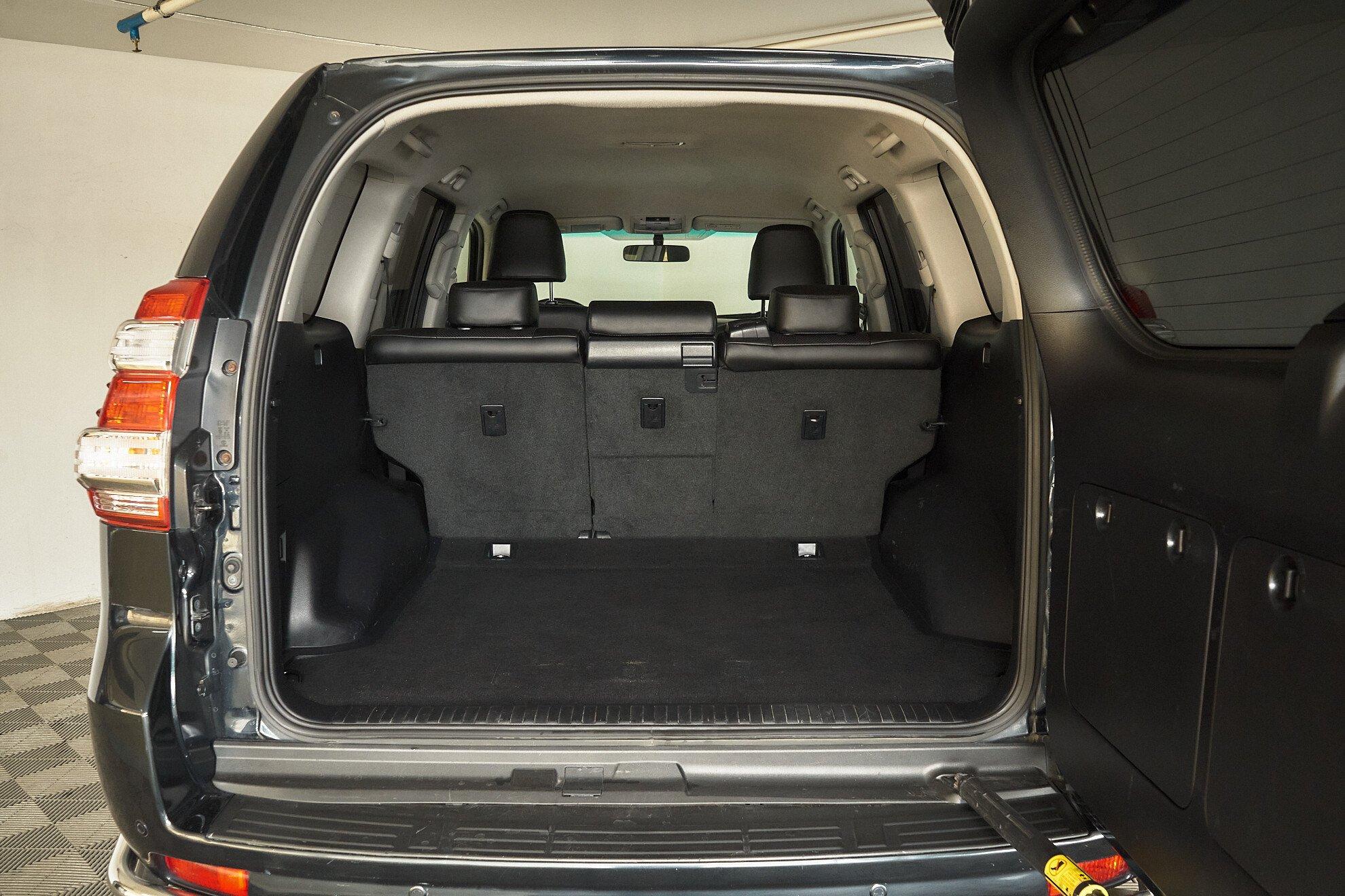 Toyota Land Cruiser Prado 2016, синий