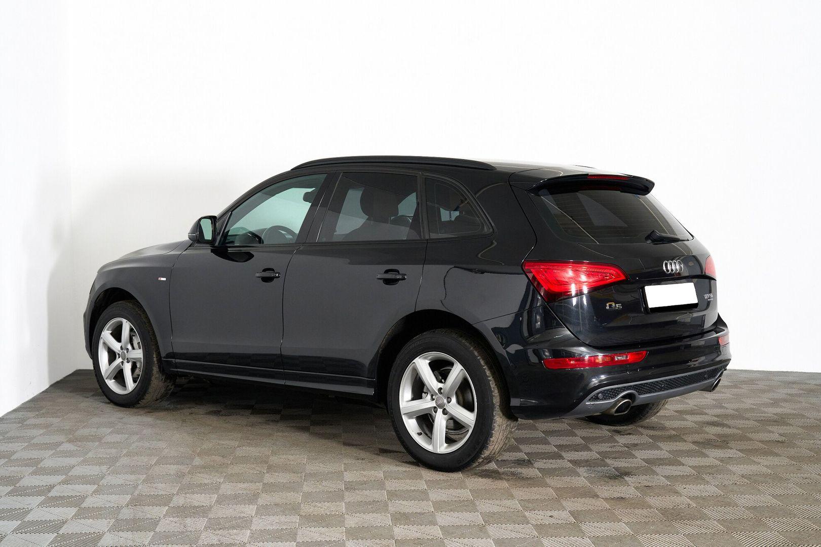 Audi Q5 2014, черный