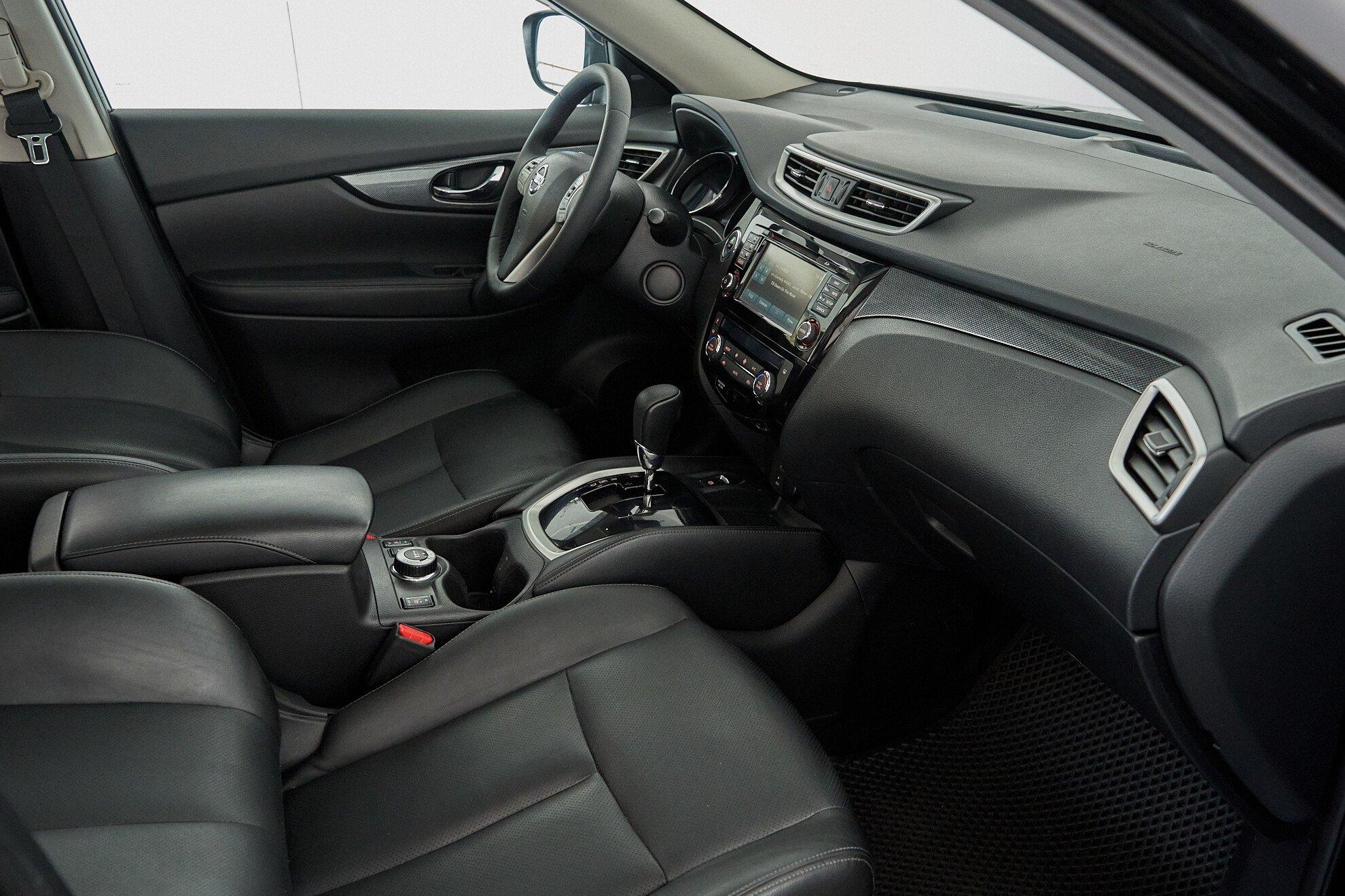 Nissan X-Trail 2017, черный