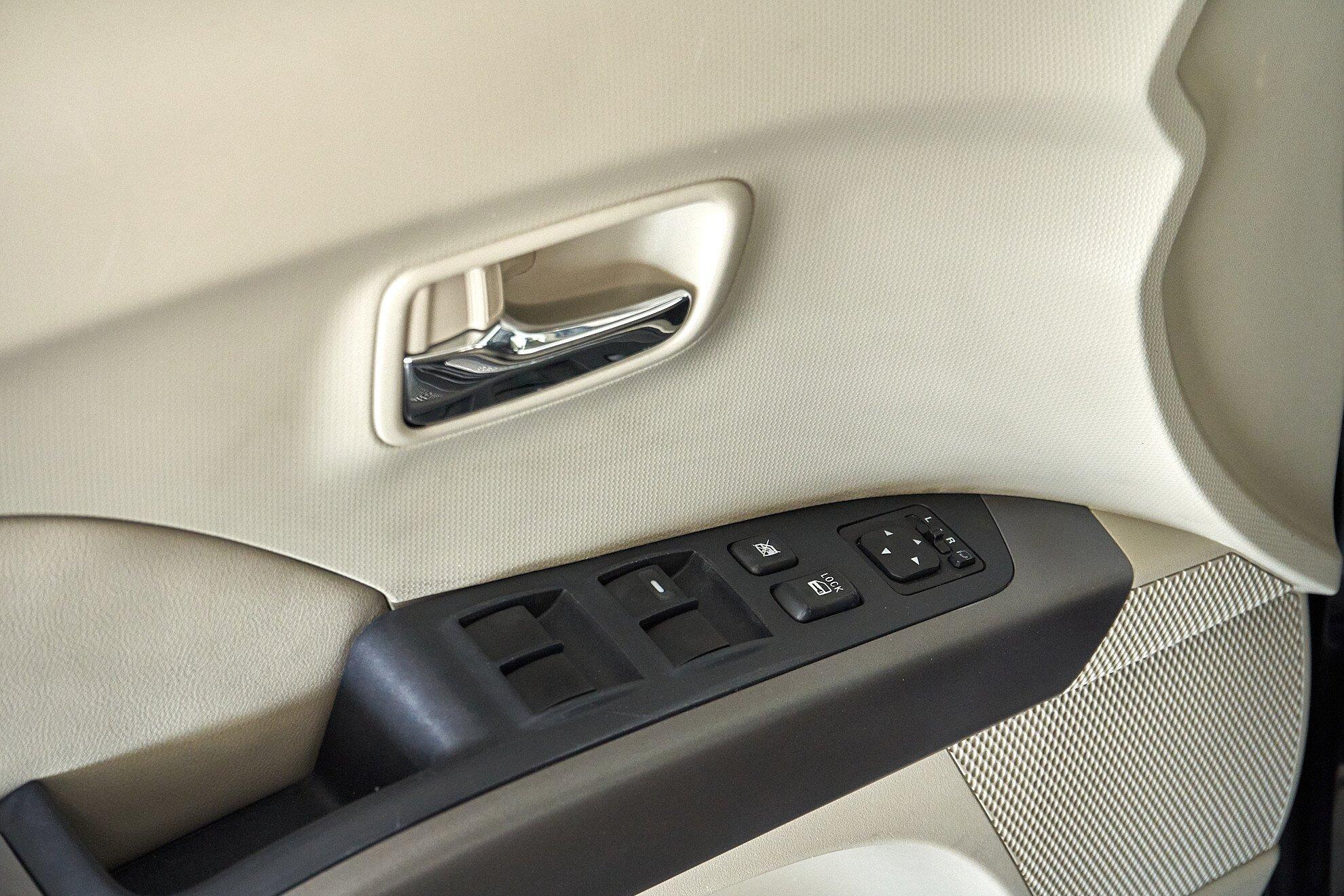 Mitsubishi Outlander 2008, черный