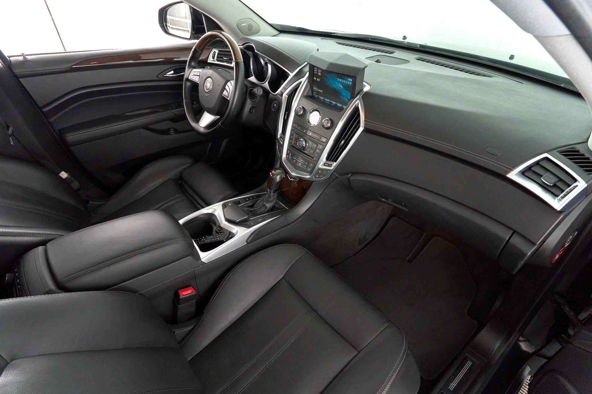 Cadillac SRX 2012, черный