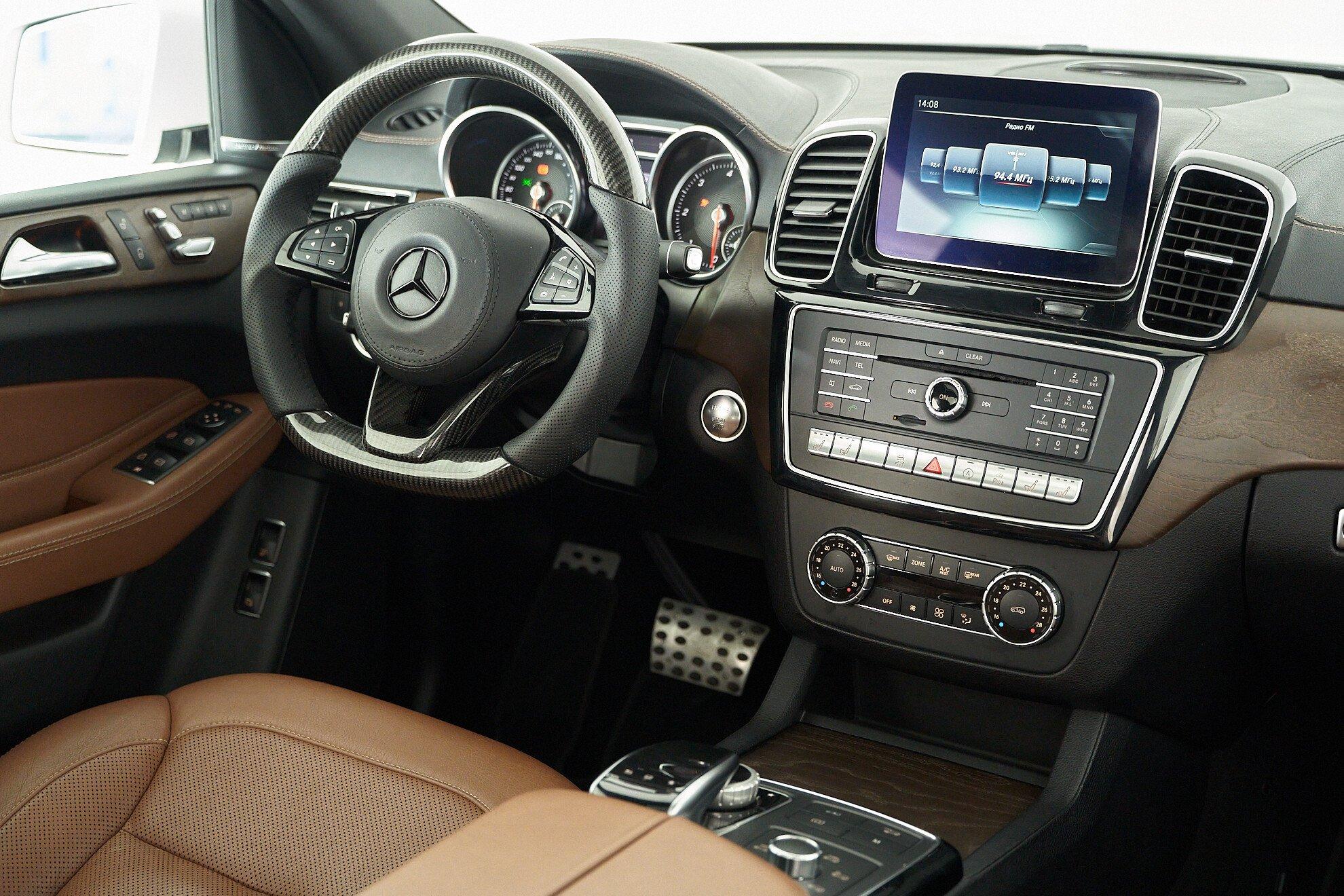Mercedes-Benz GLS 2016, белый