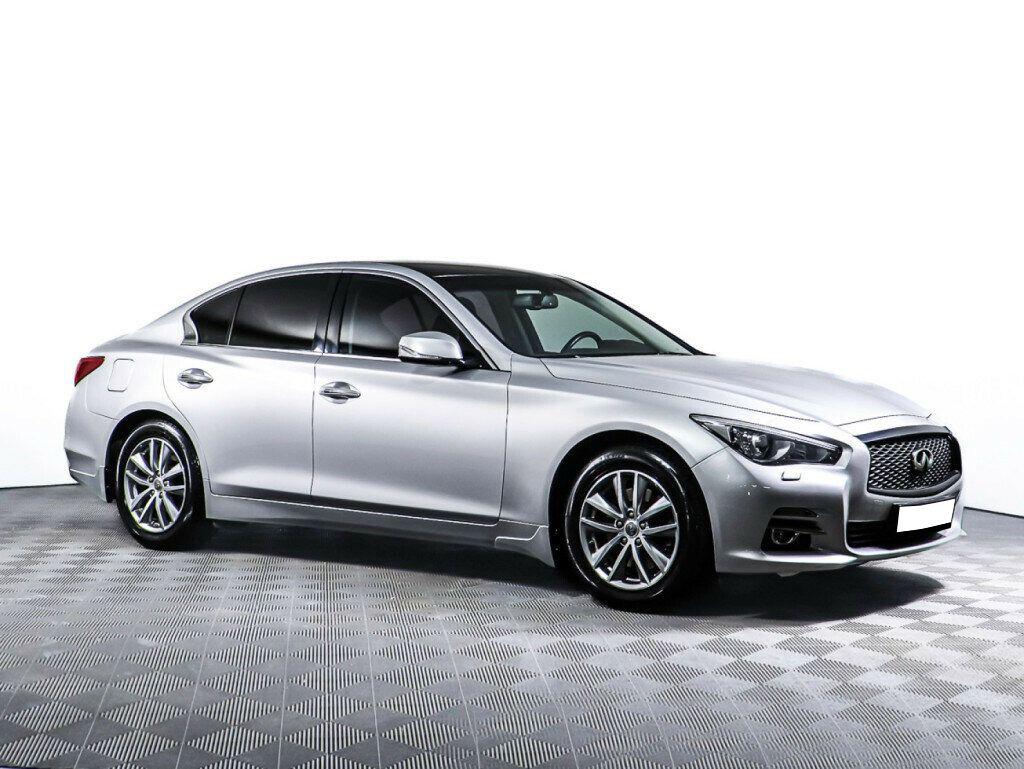 Infiniti Q50 2015, серебряный