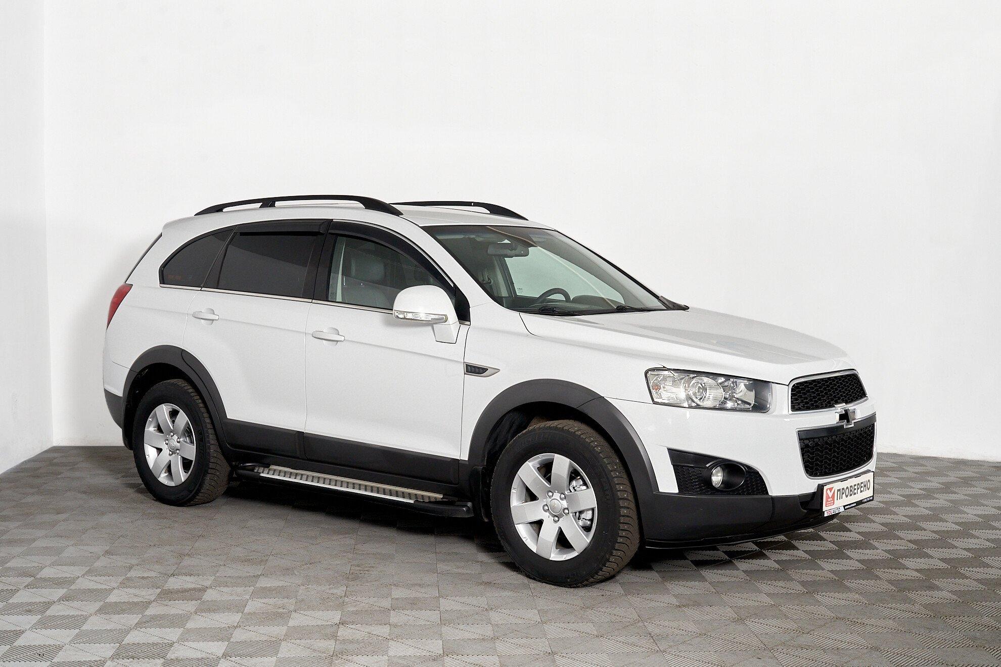 Chevrolet Captiva 2013, белый