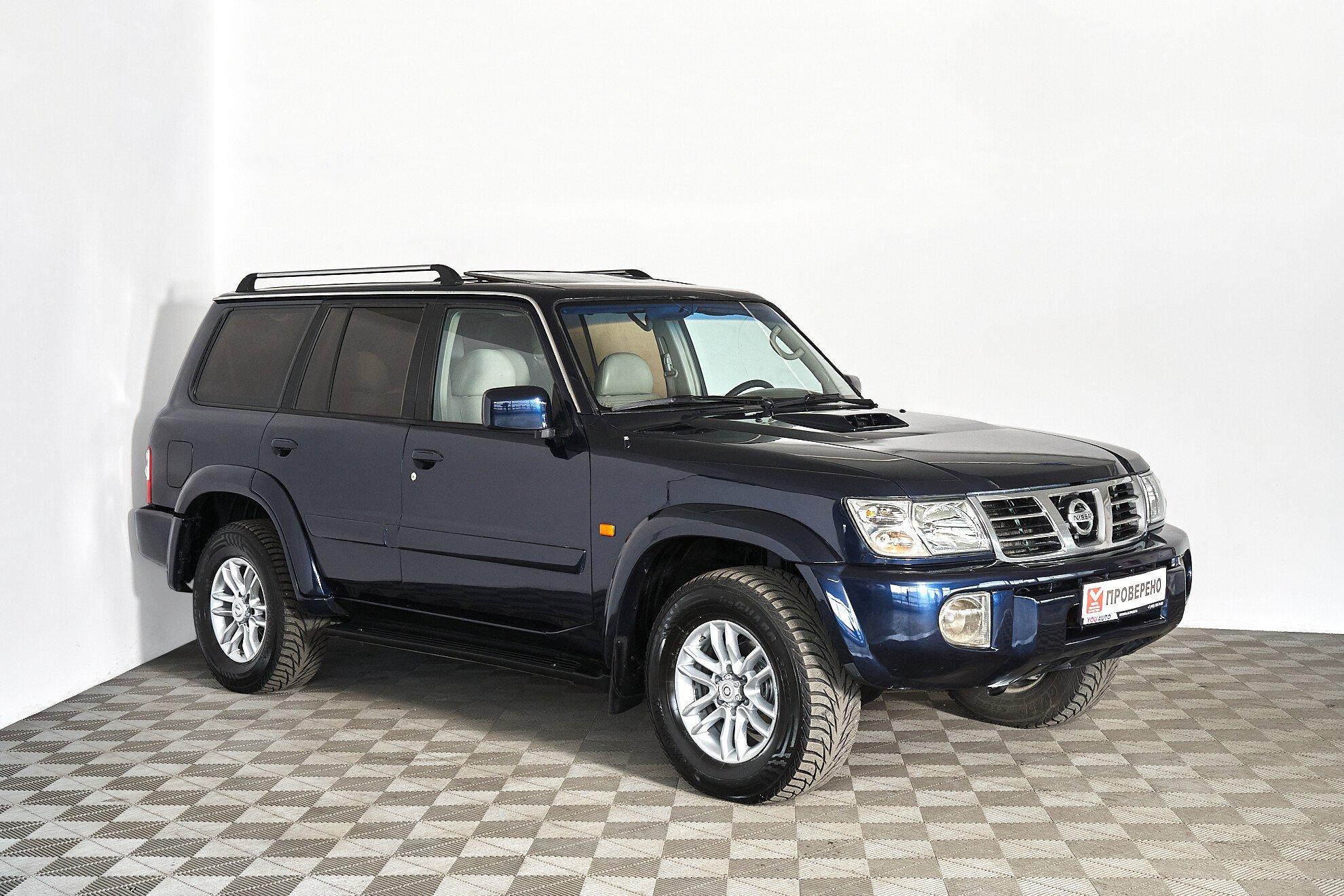 Nissan Patrol 2004, синий