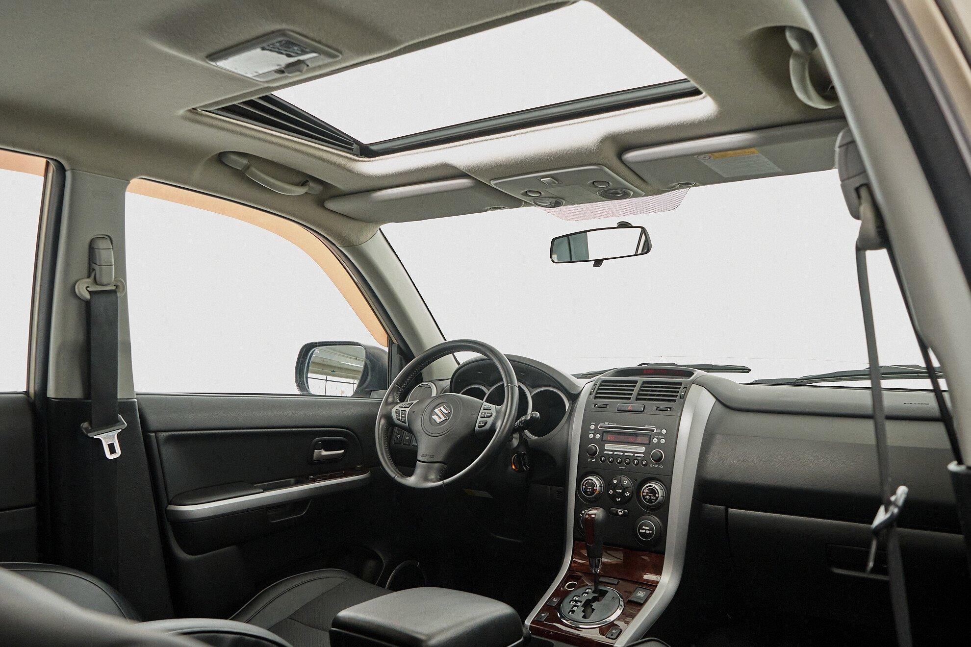 Suzuki Grand Vitara 2007, бежевый