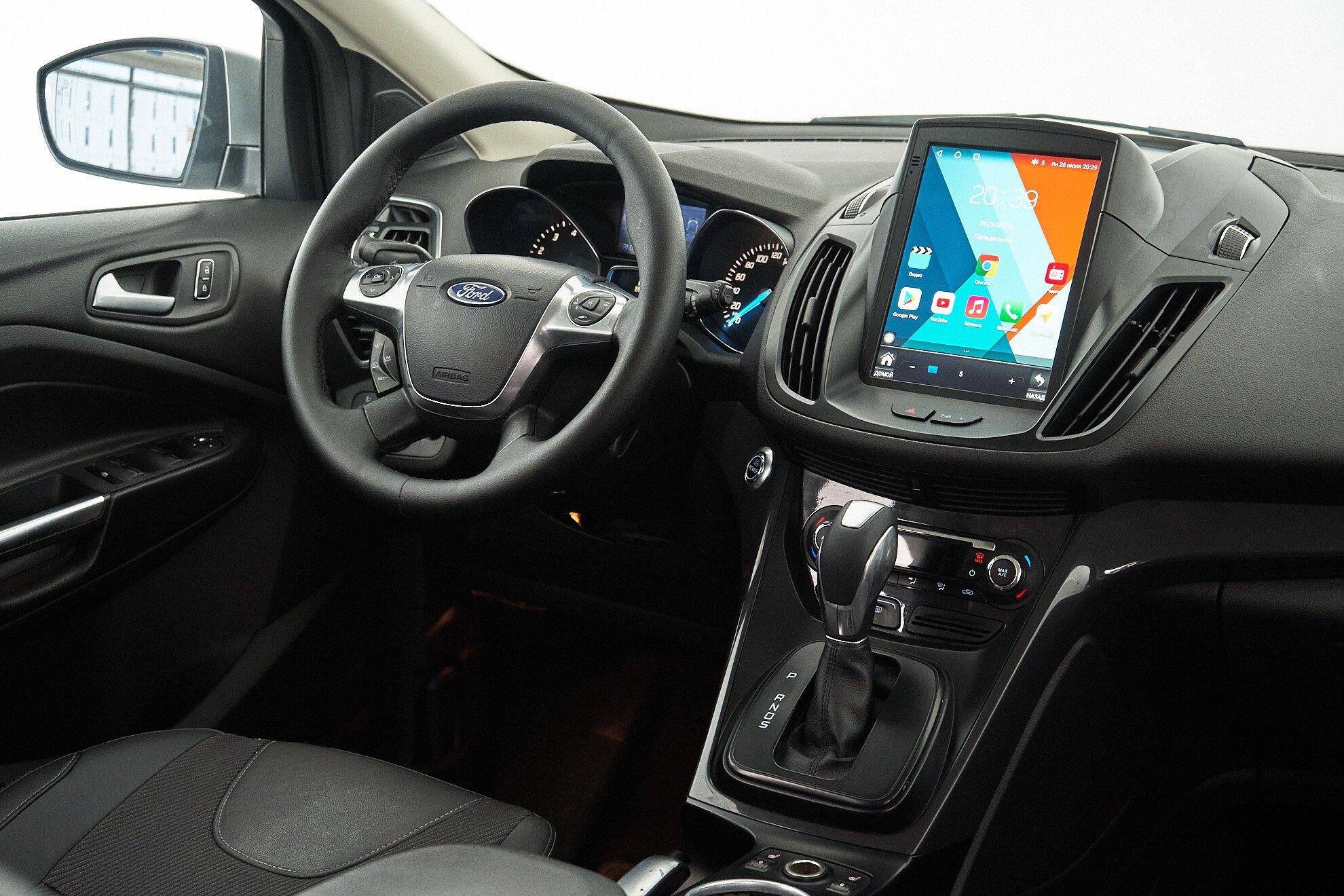 Ford Kuga 2014, серебряный