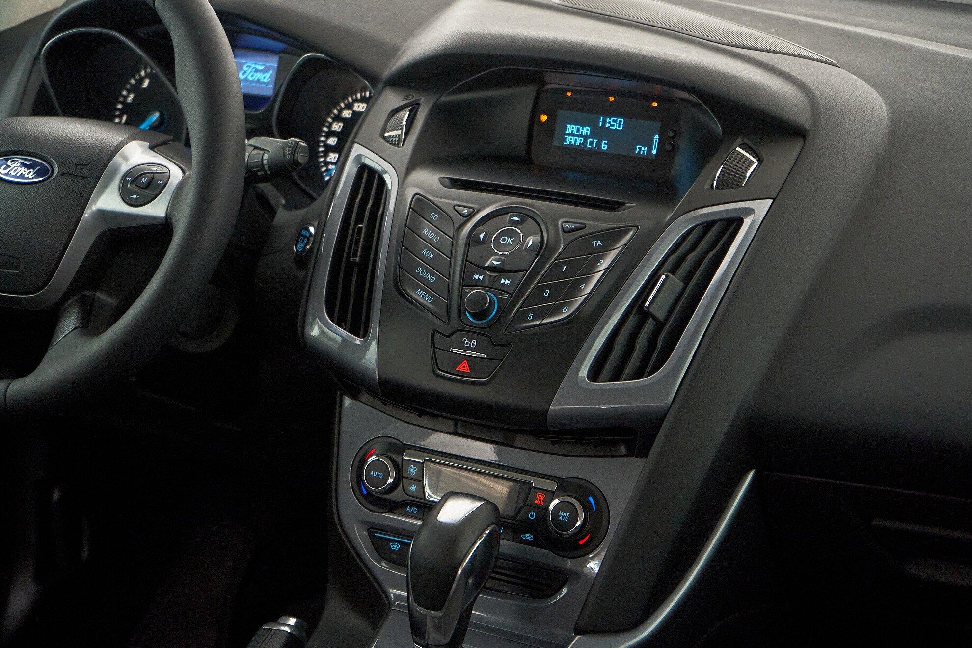 Ford Focus 2014, черный