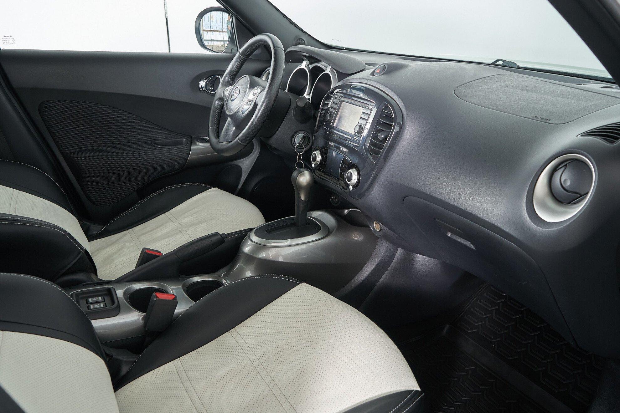 Nissan Juke 2014, белый