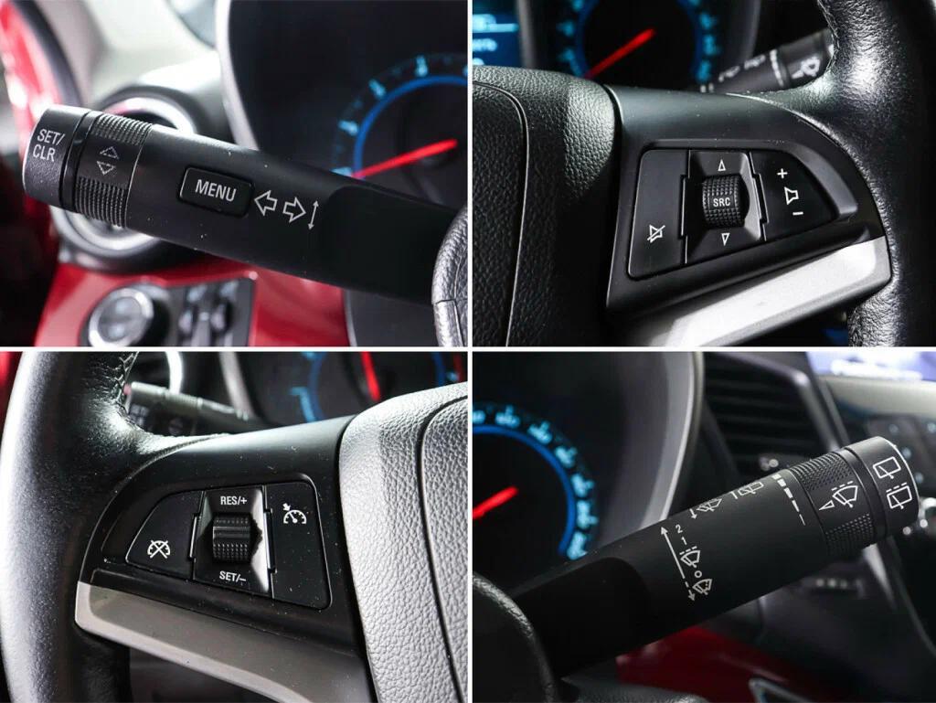 Chevrolet Orlando 2012, красный