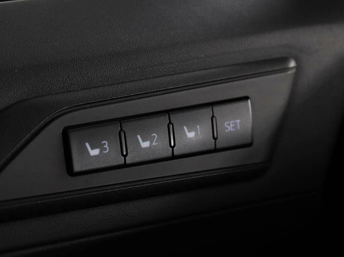 Toyota Alphard 2020, черный