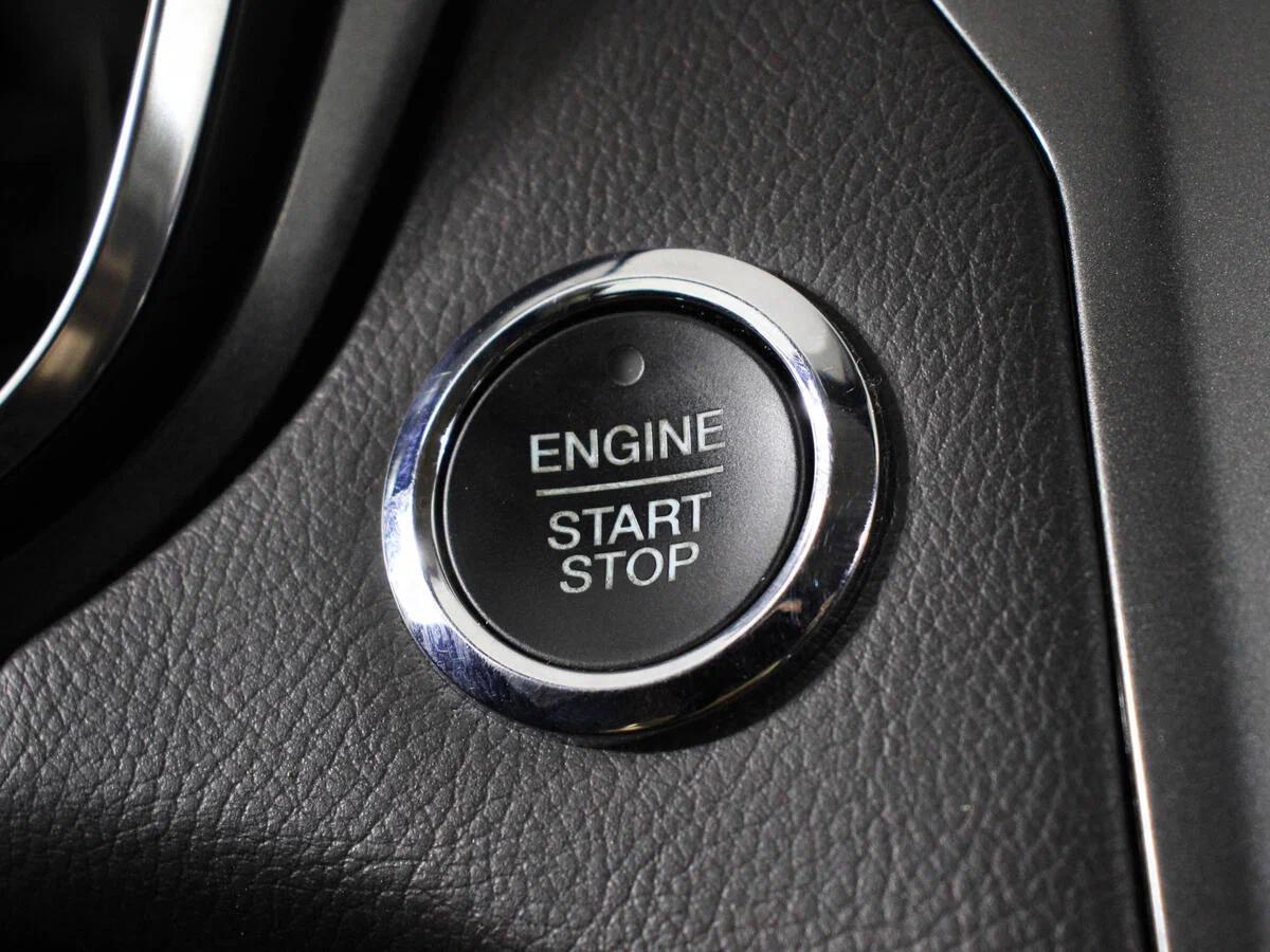 Ford Mondeo 2015, белый