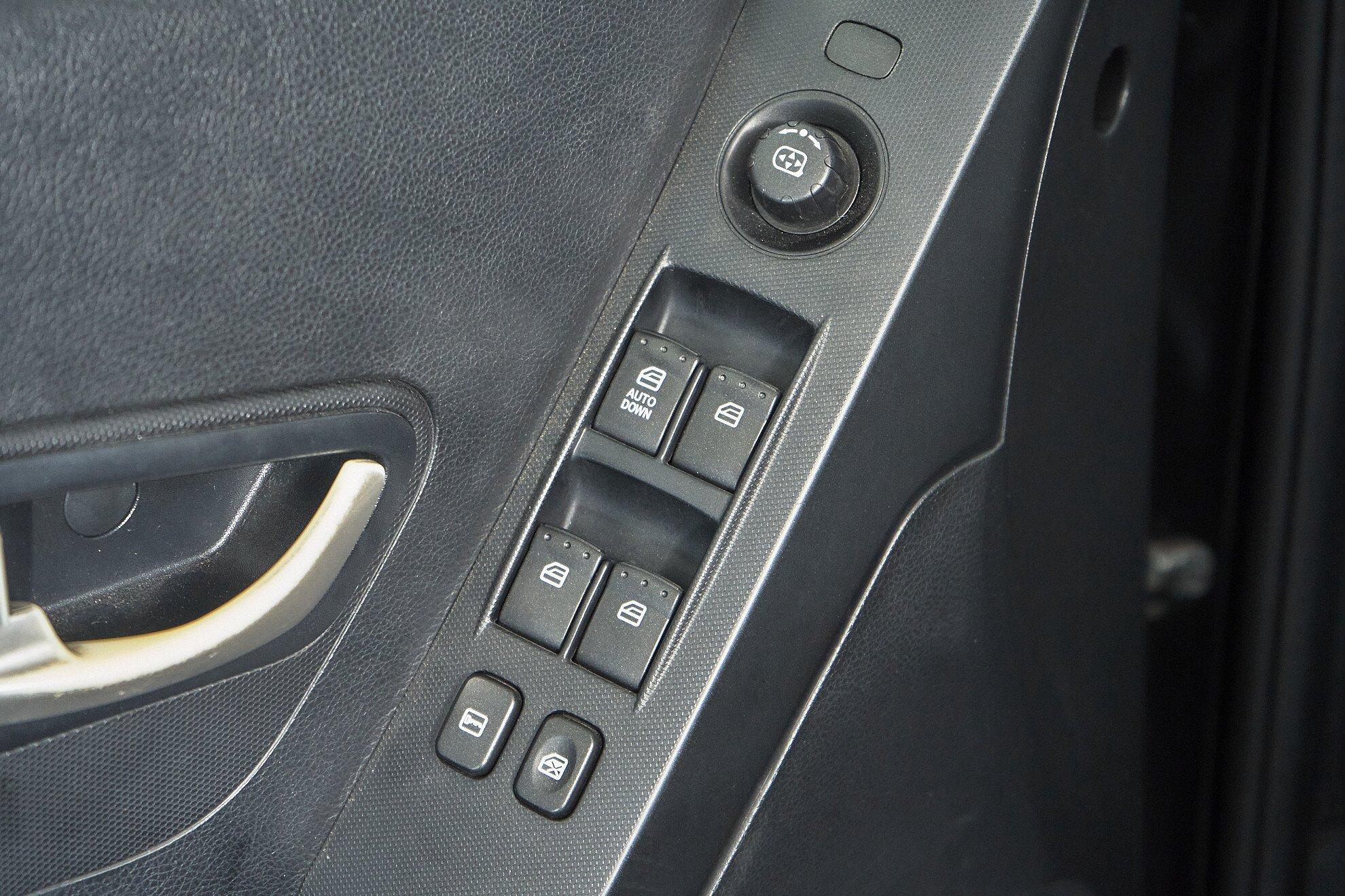 SsangYong Actyon 2011, черный