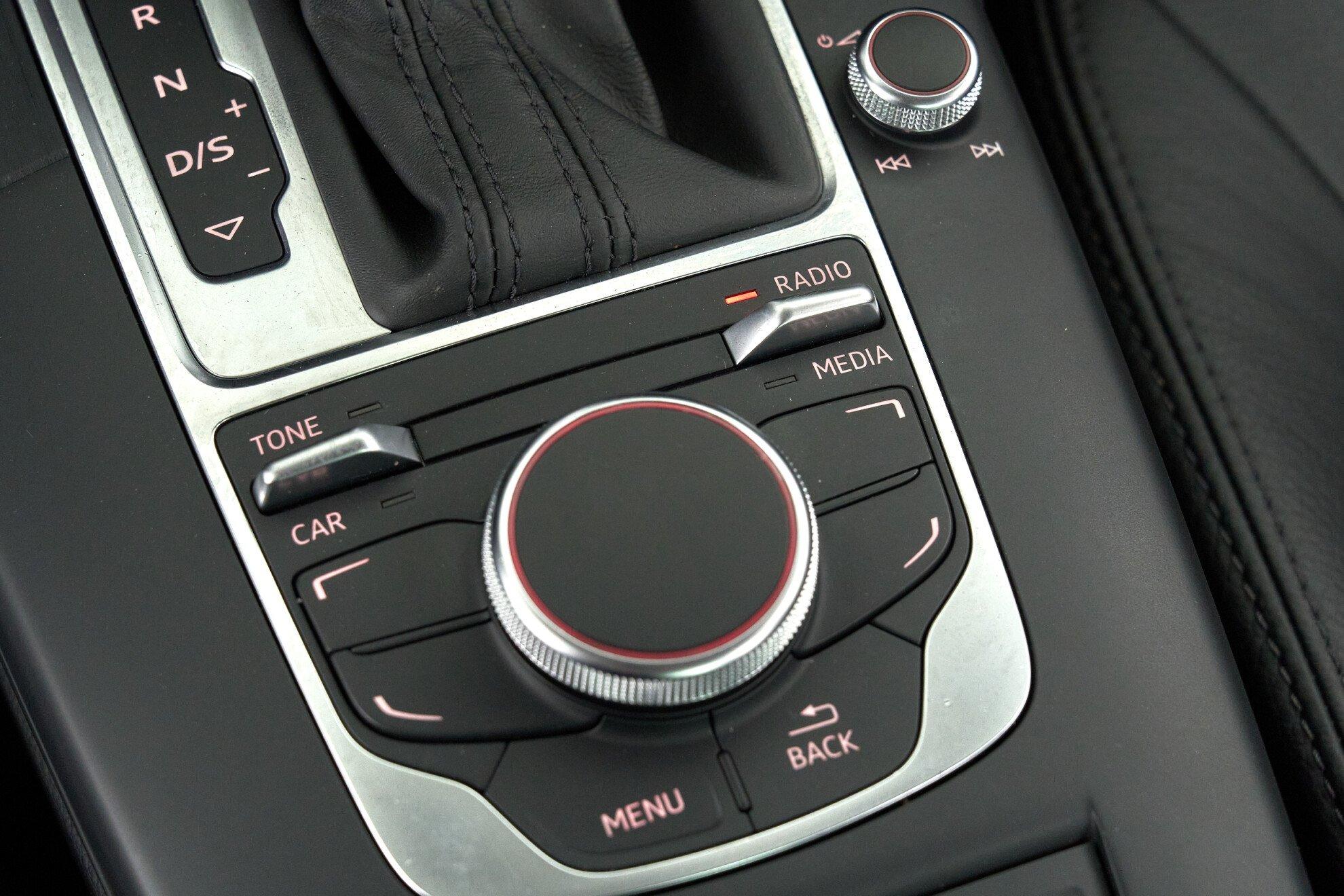 Audi A3 2014, белый