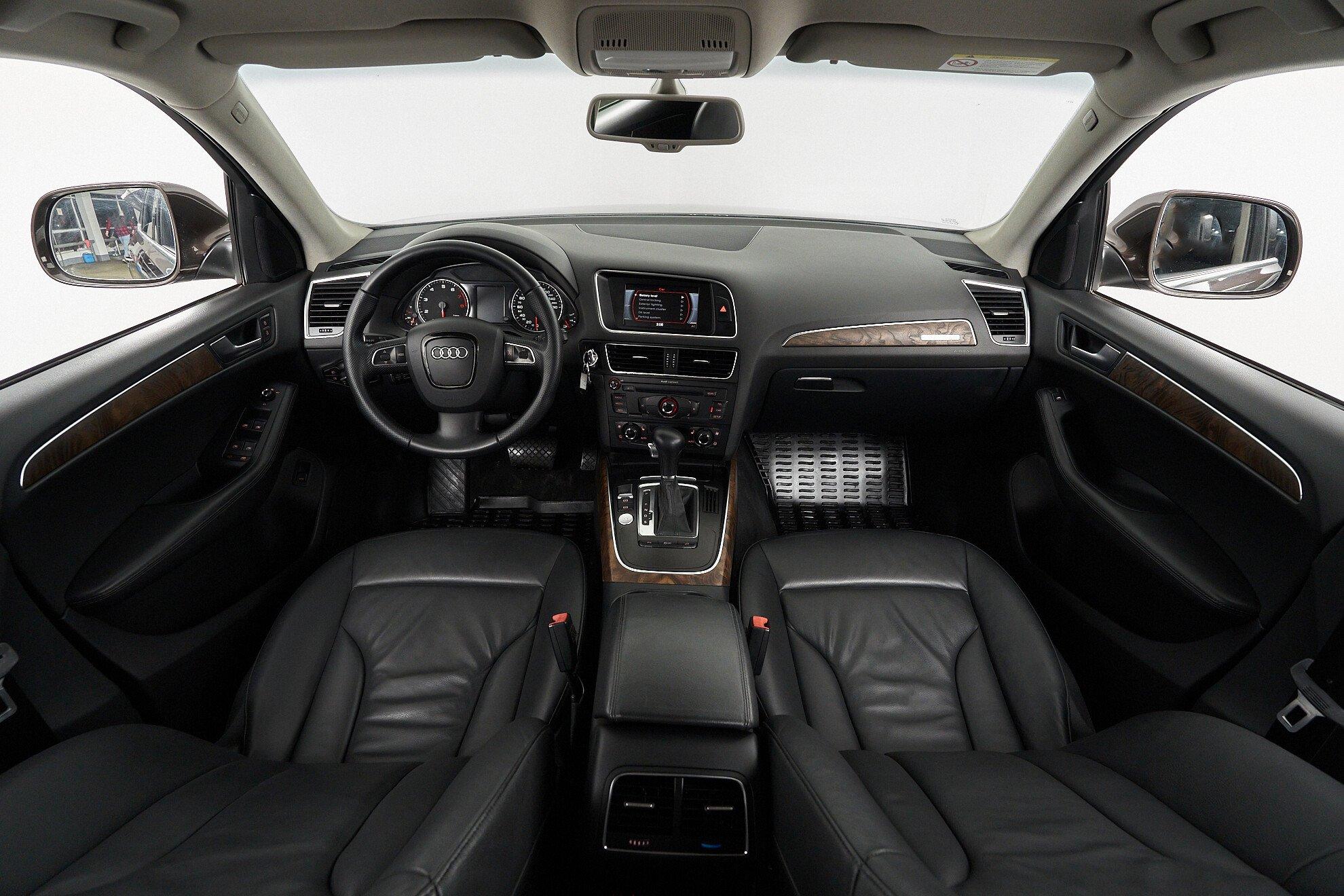 Audi Q5 2011, коричневый