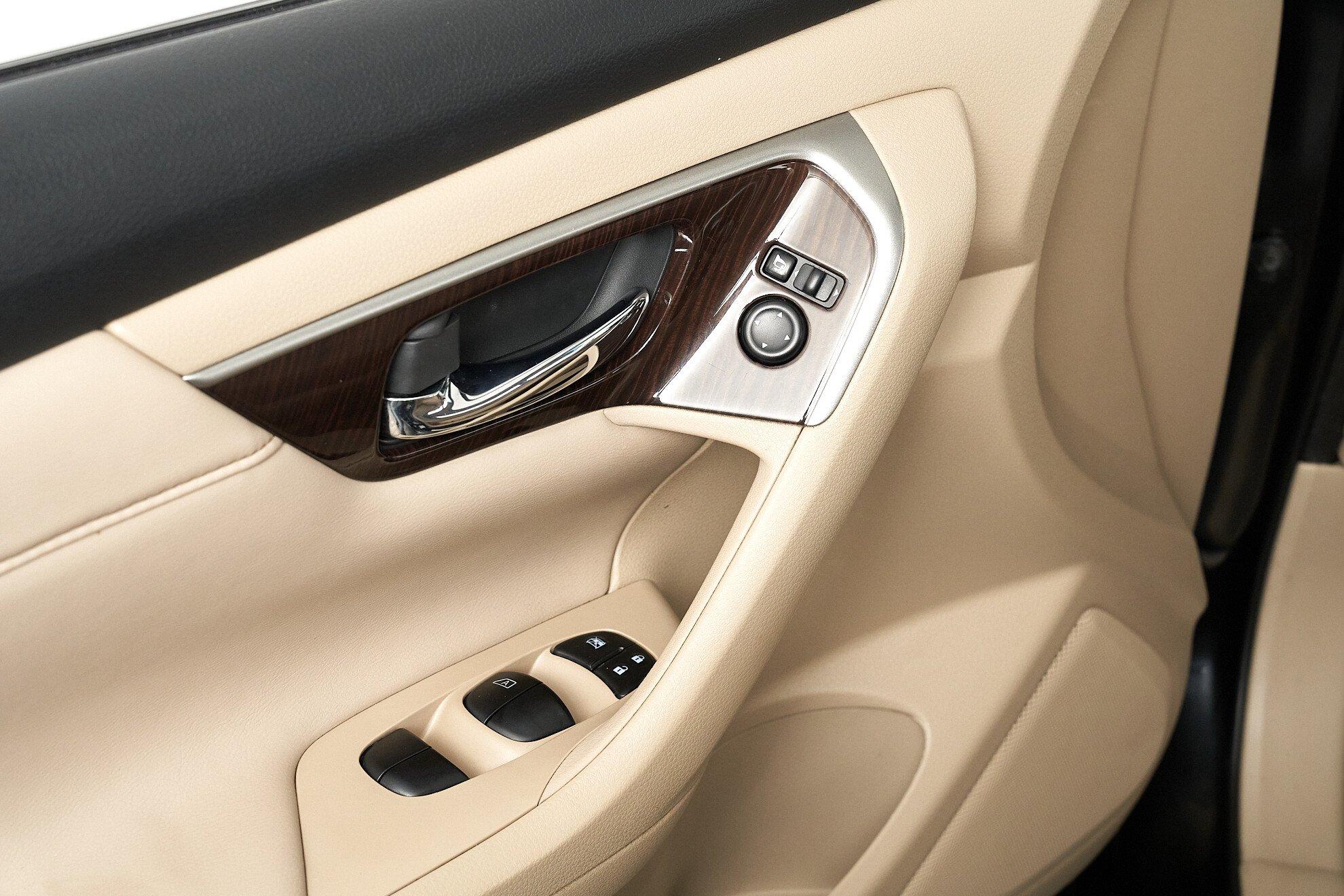 Nissan Teana 2014, черный