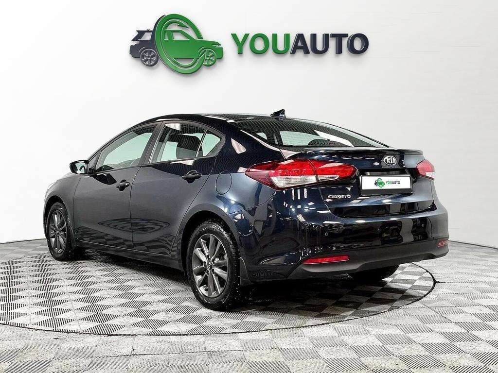 Kia Cerato 2019, синий