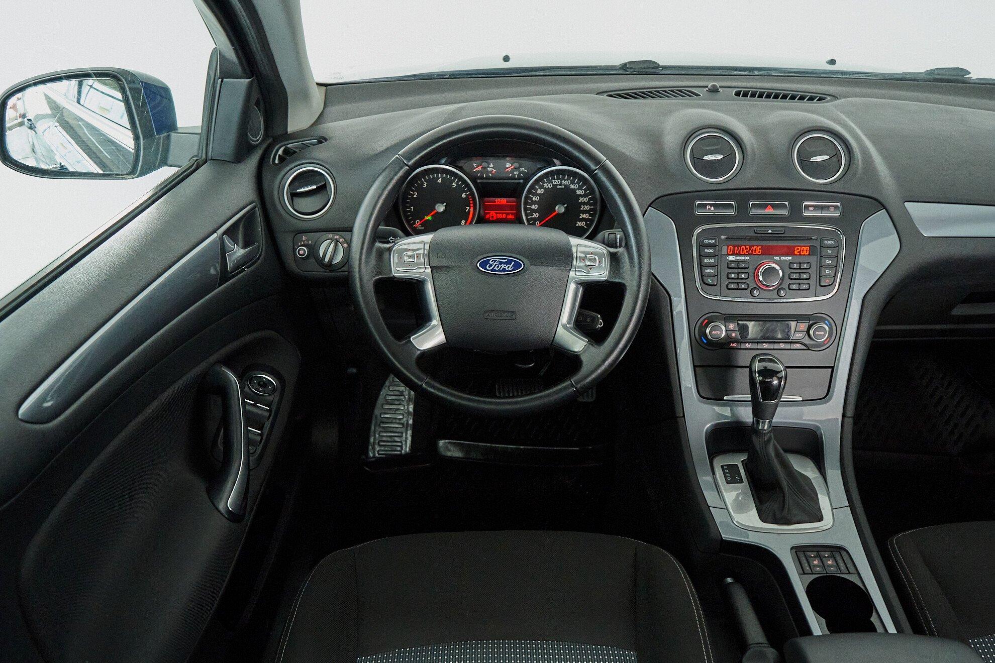 Ford Mondeo 2012, синий