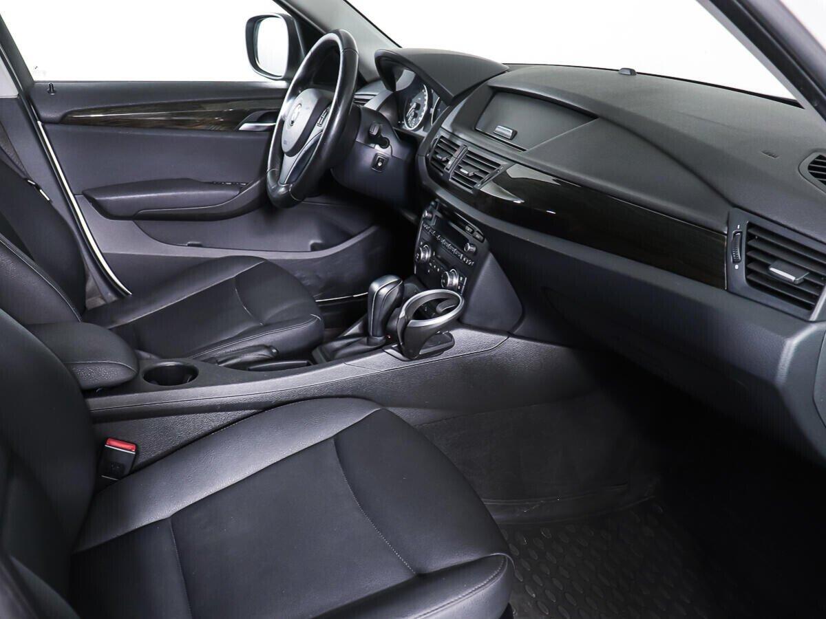 BMW X1 2014, белый