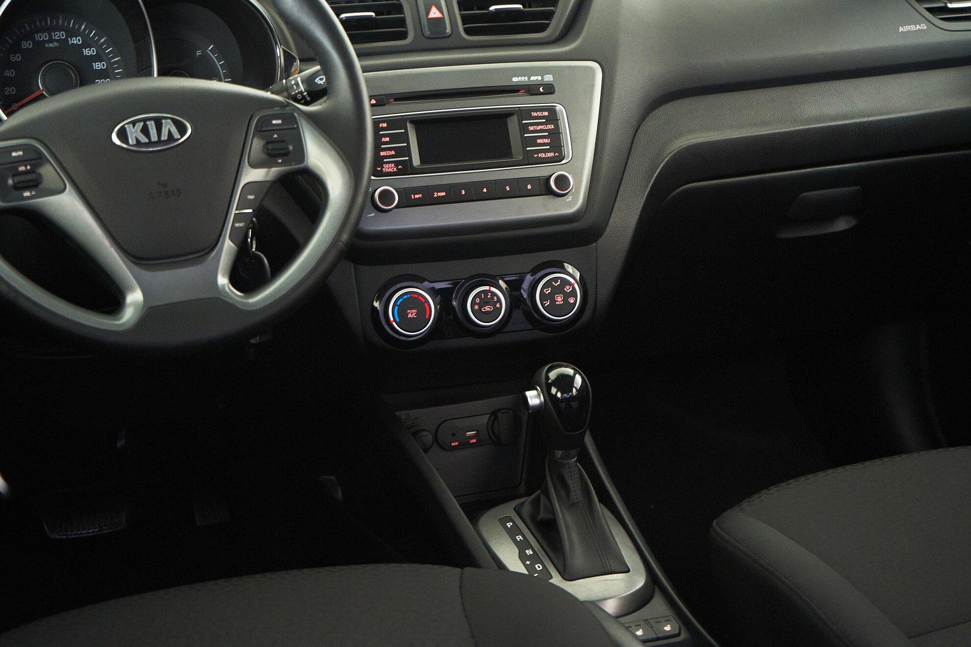 Kia Rio 2016, коричневый