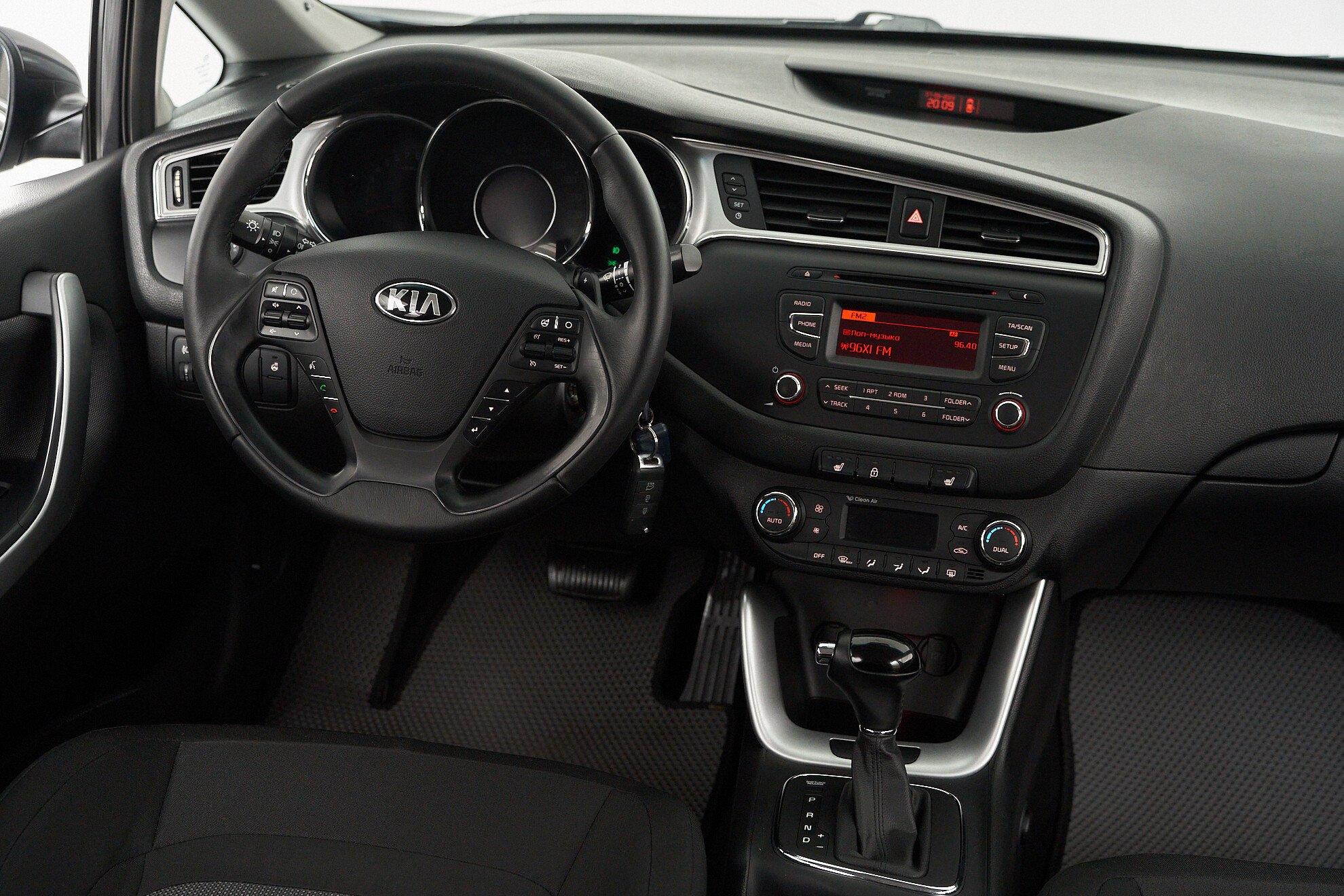 Kia Ceed 2017, серый