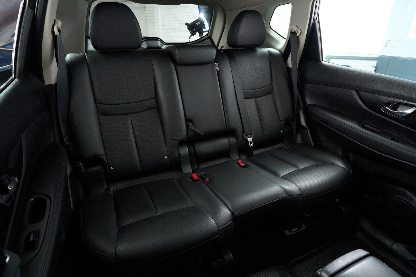 Nissan X-Trail 2017, зеленый