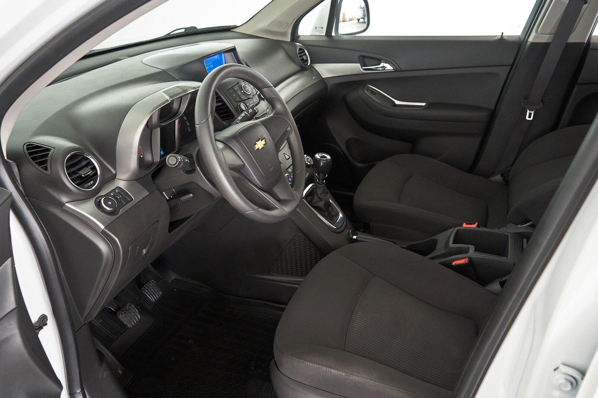 Chevrolet Orlando 2014, белый