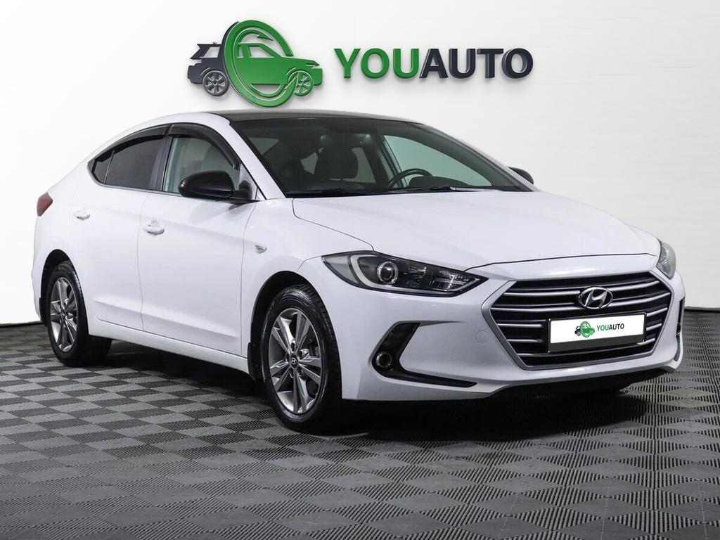 Hyundai Elantra 2018, белый