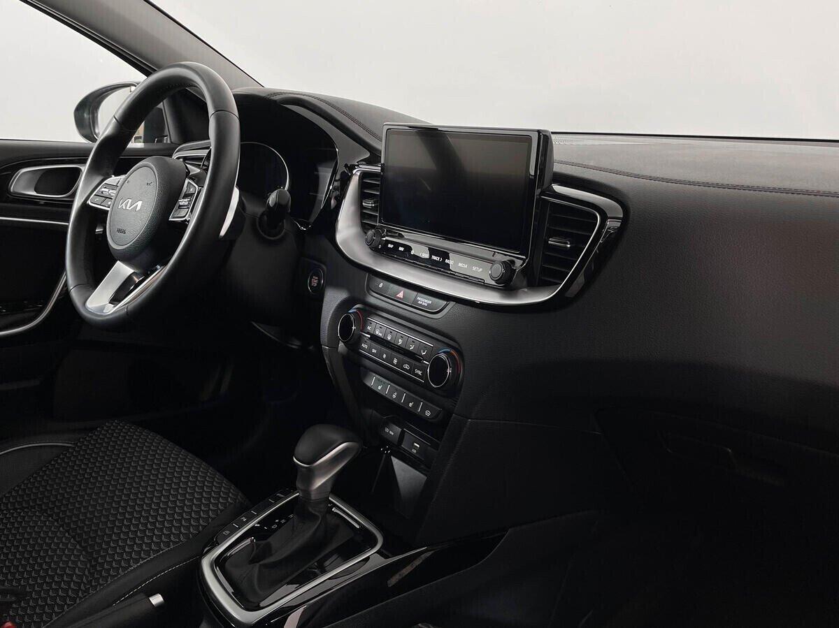 Kia Ceed 2021, голубой