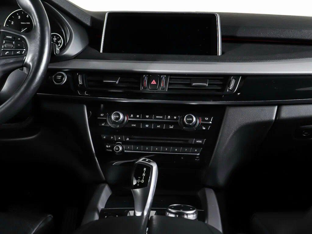 BMW X5 2017, черный