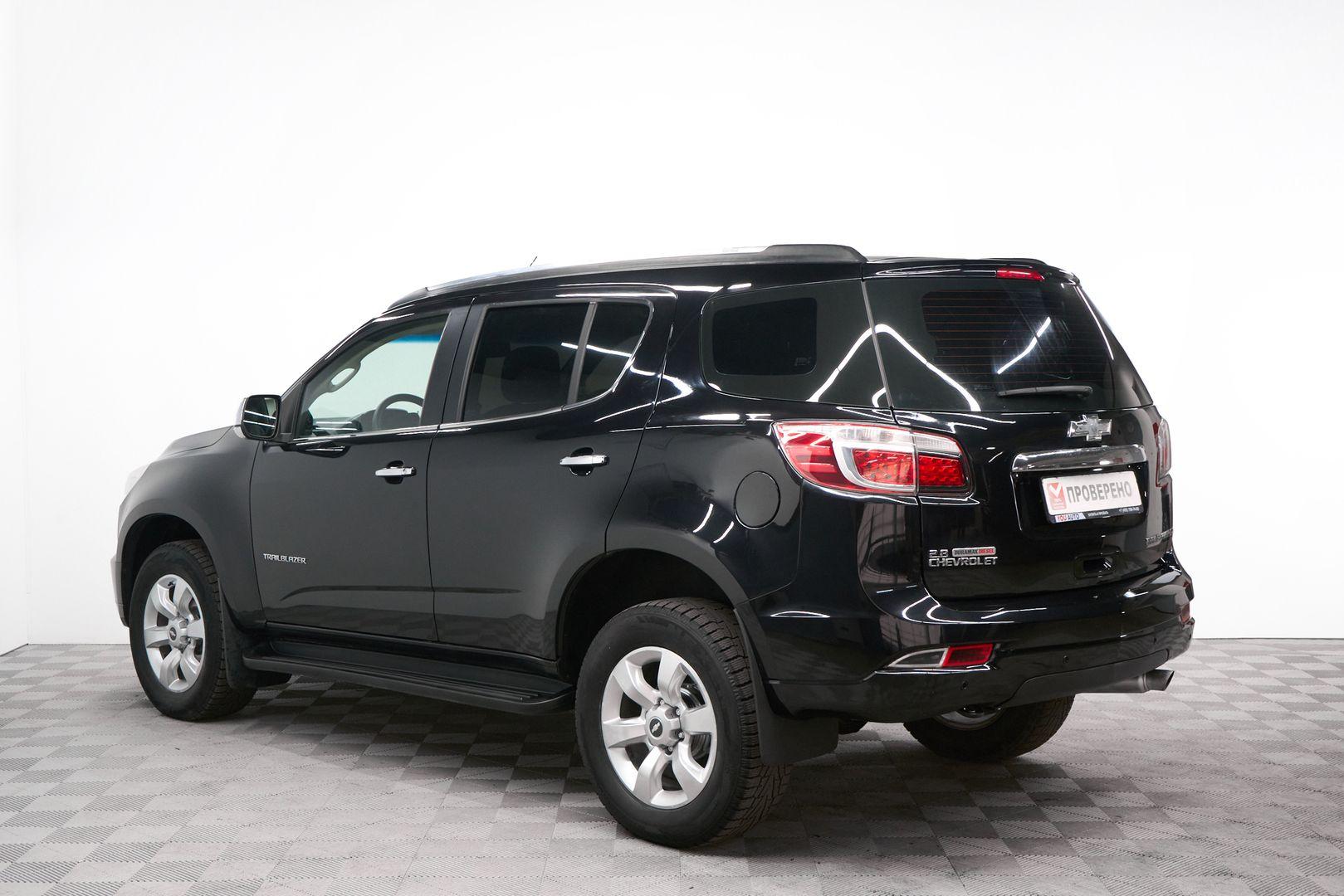 Chevrolet TrailBlazer 2014, черный