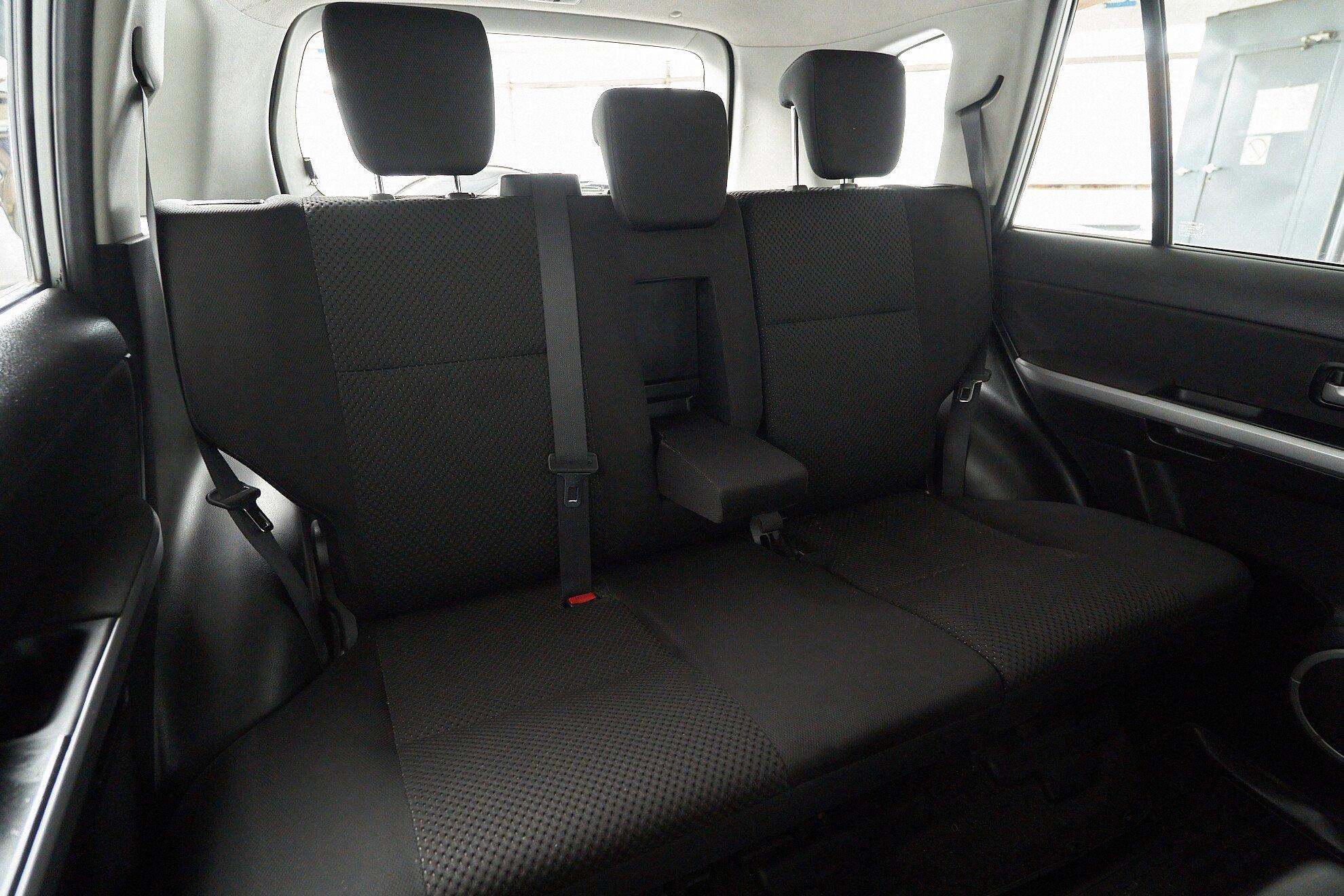 Suzuki Grand Vitara 2011, серебряный