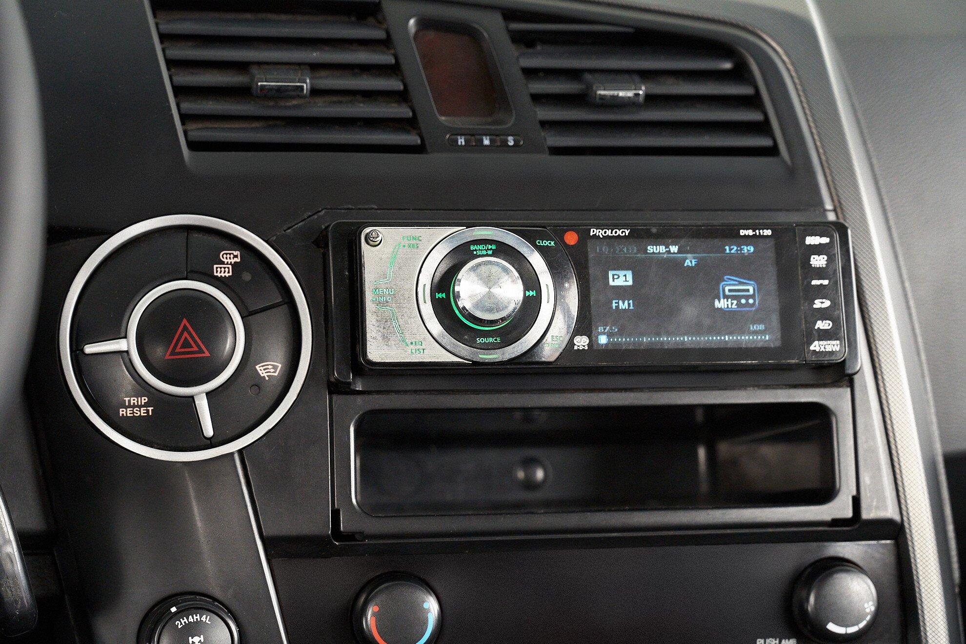 SsangYong Kyron 2013, серебряный