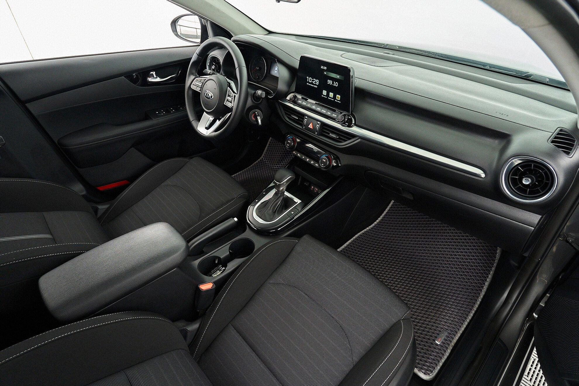 Kia Cerato 2020, серый