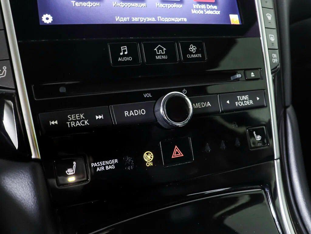 Infiniti Q50 2017, коричневый