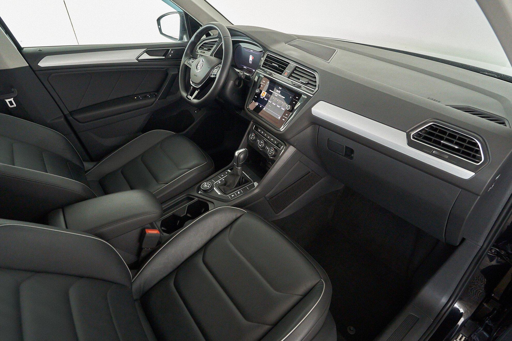 Volkswagen Tiguan 2018, черный