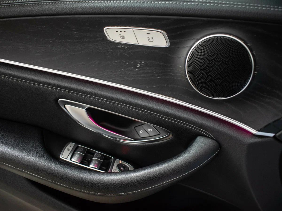 Mercedes-Benz E-Класс 2016, серый
