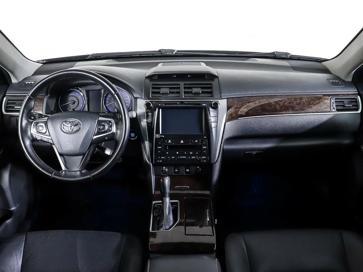 Toyota Camry 2017, черный