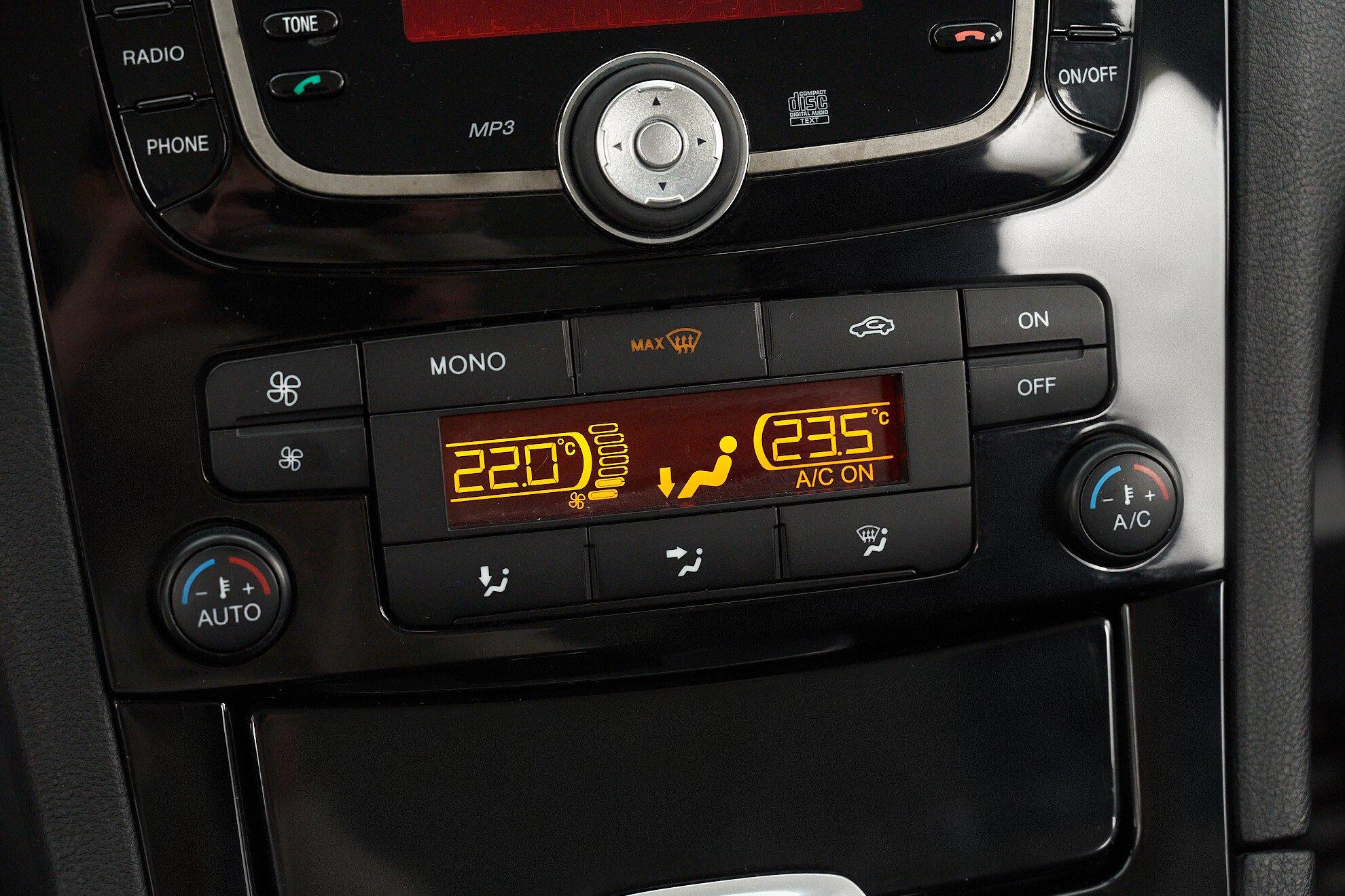 Ford S-MAX 2012, белый