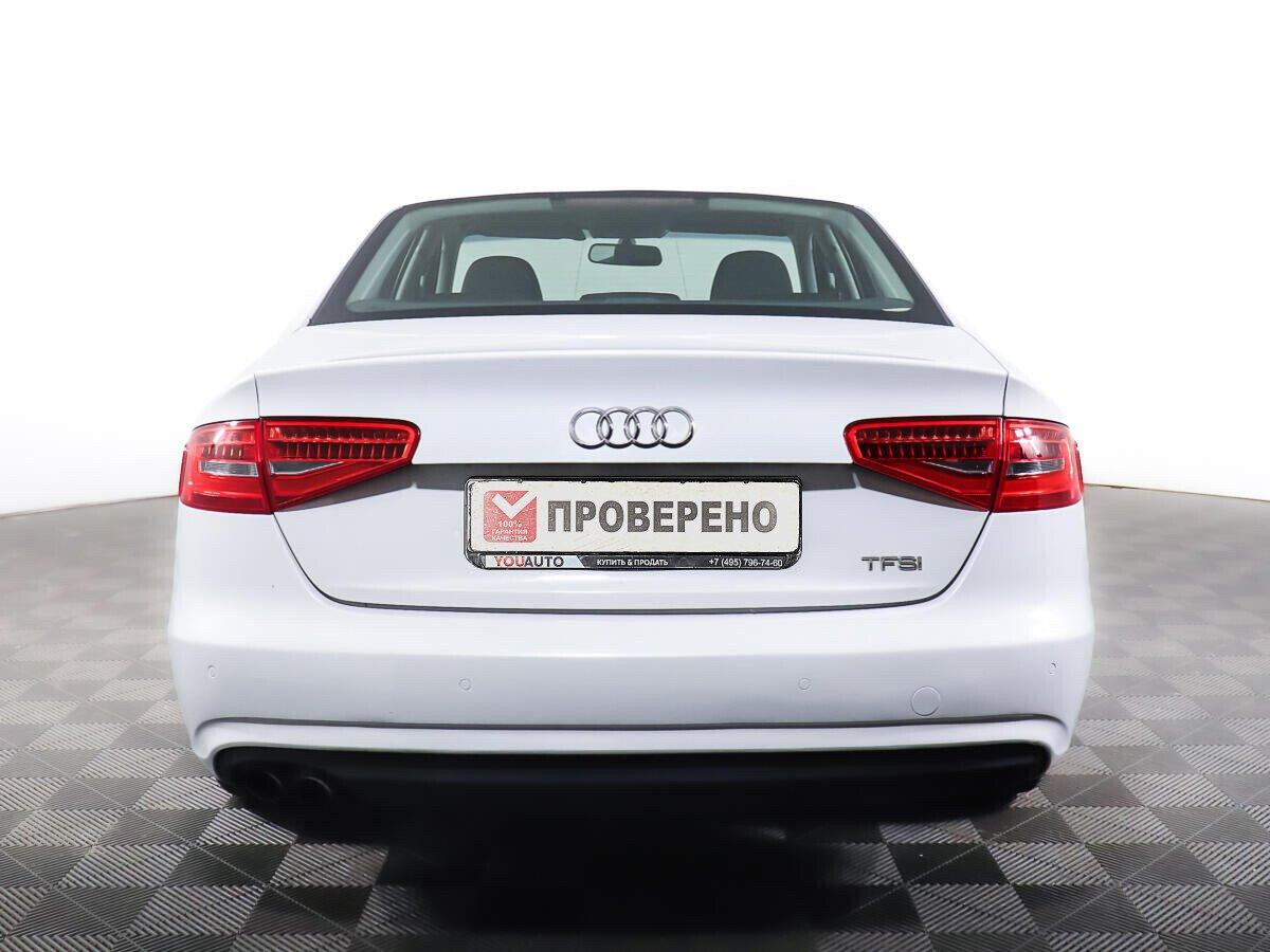 Audi A4 2015, белый
