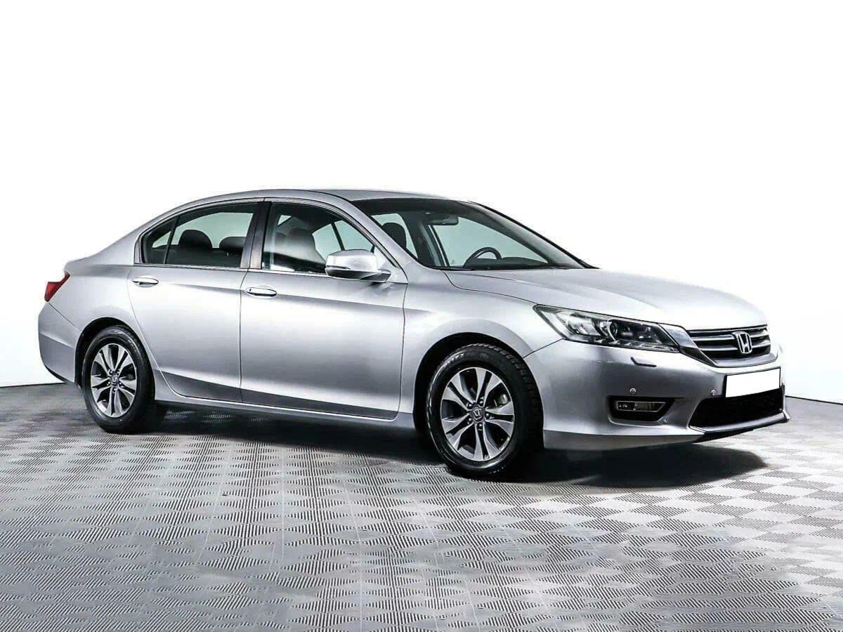 Honda Accord 2014, серебряный