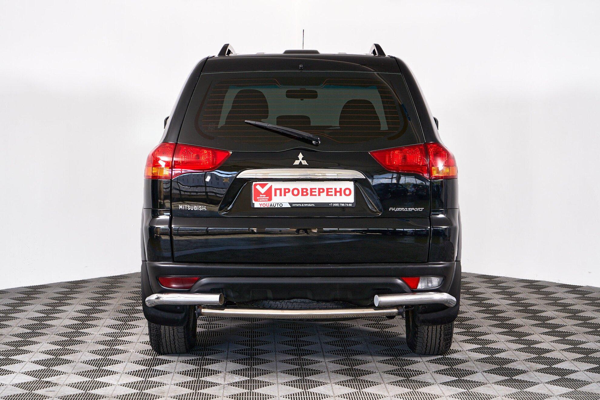 Mitsubishi Pajero Sport 2012, черный