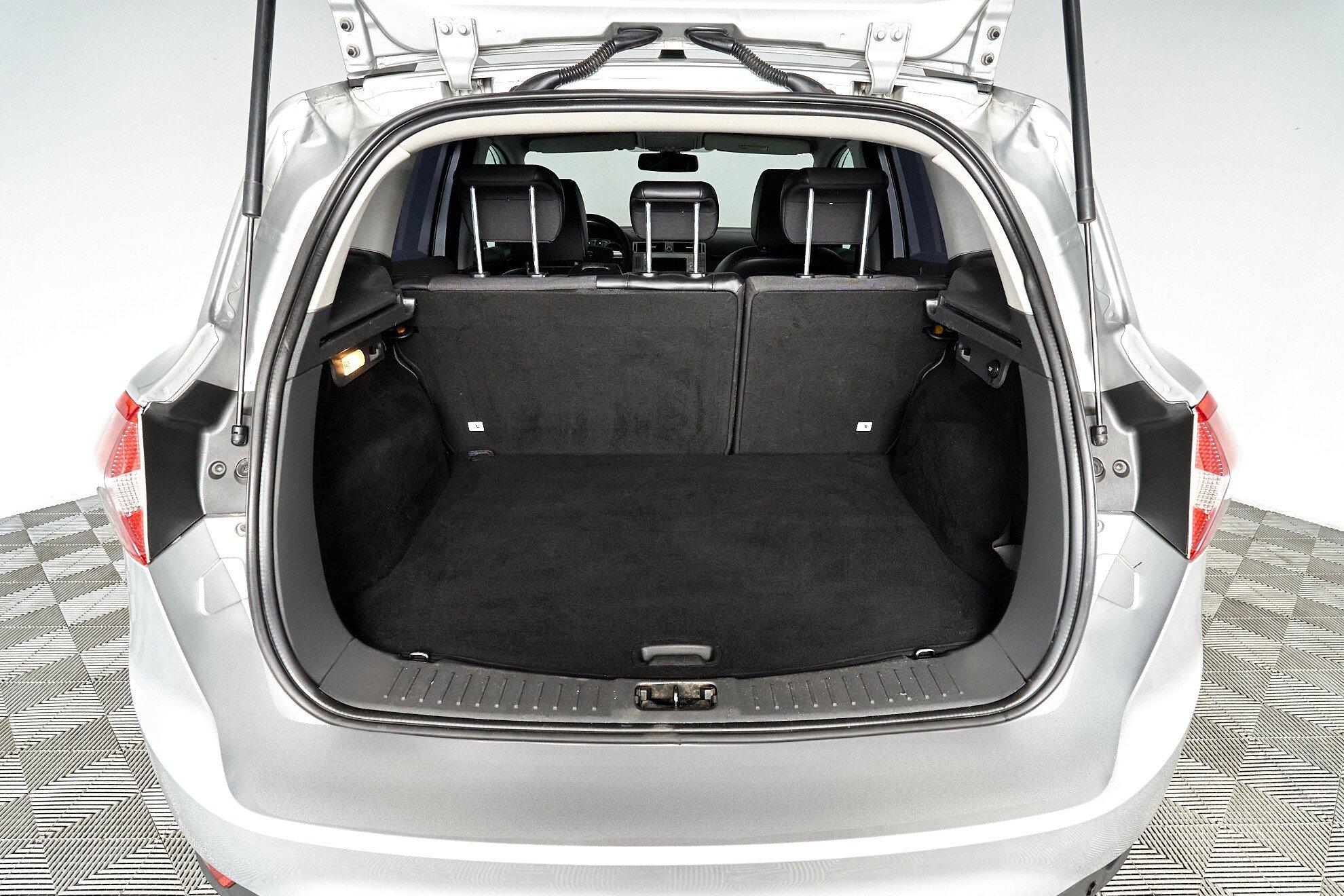 Ford Kuga 2012, серебряный