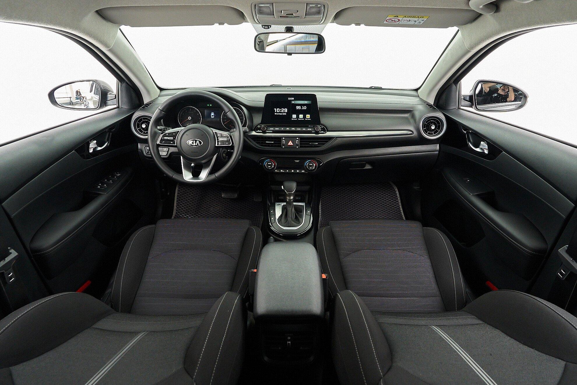 Kia Cerato 2020, серый