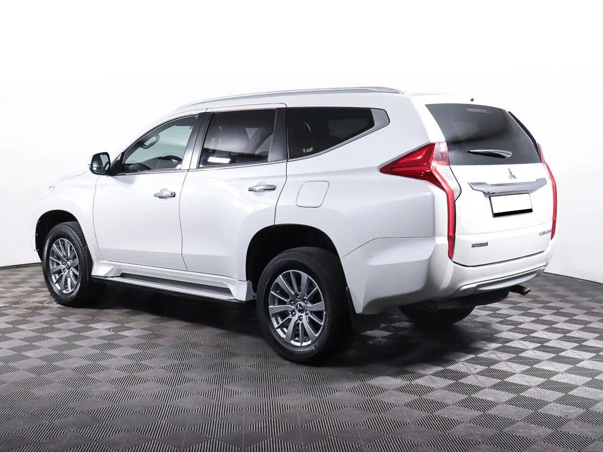 Mitsubishi Pajero Sport 2019, белый