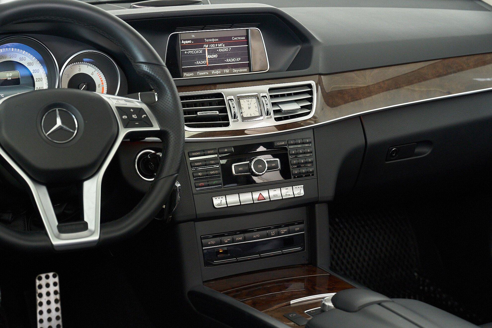 Mercedes-Benz E-Класс 2014, черный