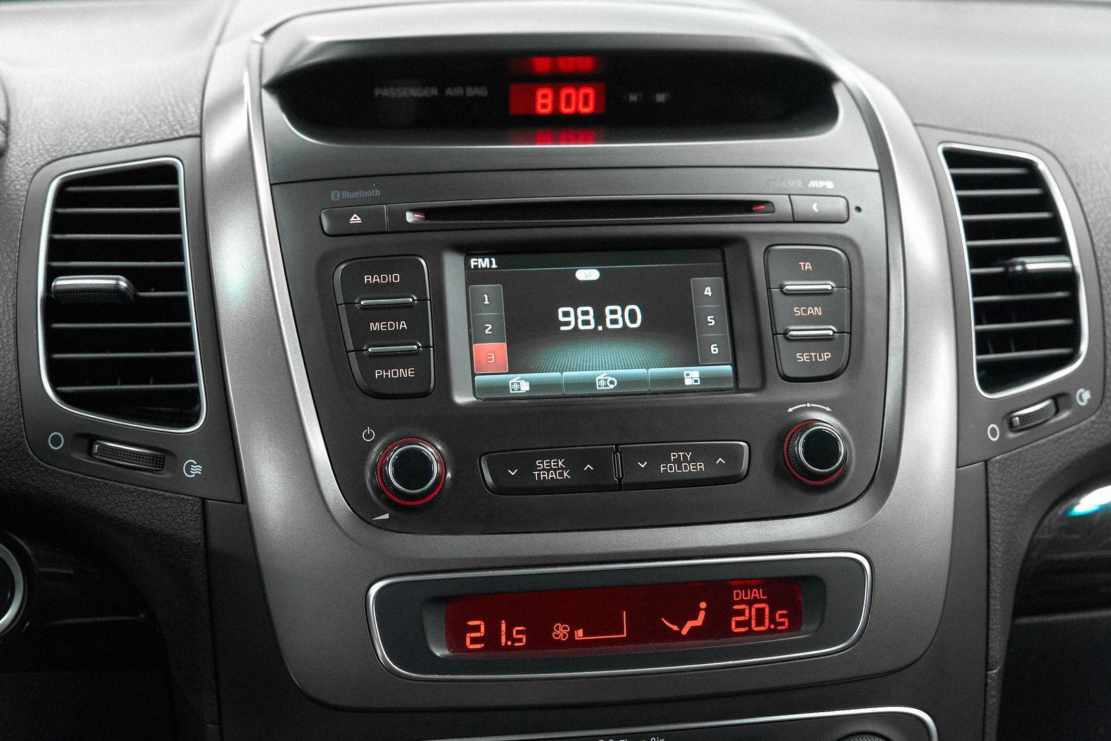 Kia Sorento 2013, белый